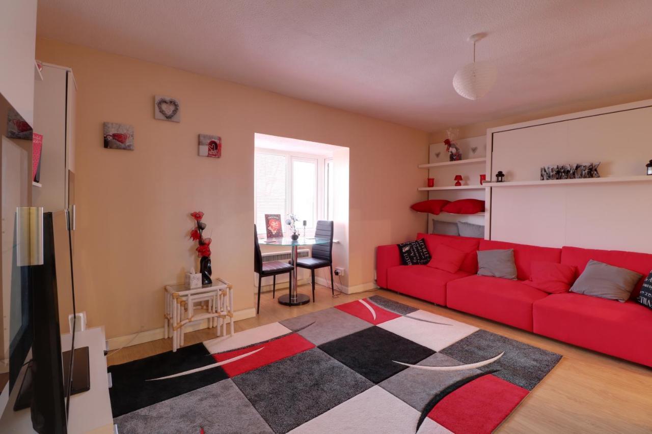 Luxury Apartment Northolt (Greater London)